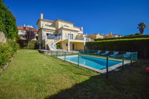 Property building, Garden view, Pool view
