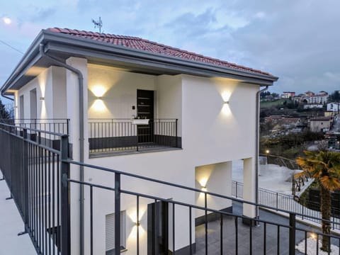 Property building, Balcony/Terrace