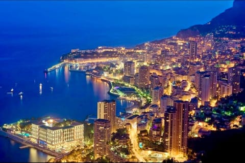 Tiny House with Sea View House in Roquebrune-Cap-Martin