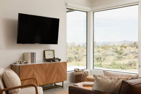 Sundown Ridge - Modern Homestead w Spa House in Yucca Valley