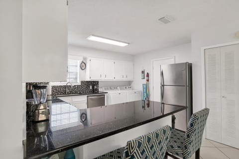 Southern Island Charm House in Dauphin Island