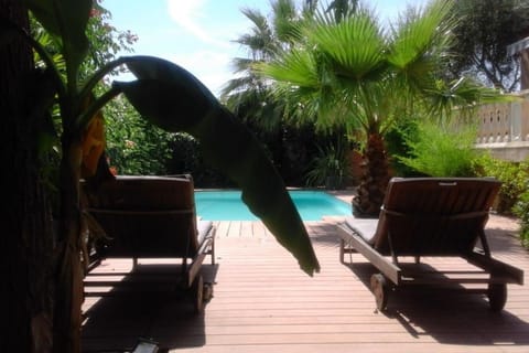 Patio, Day, Garden, Garden view, Pool view, Swimming pool, sunbed