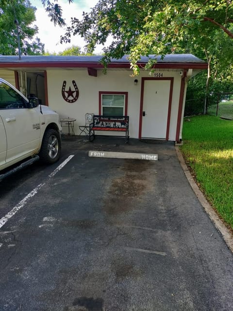 Make Yourself at Home Bed and Breakfast in Wells Branch