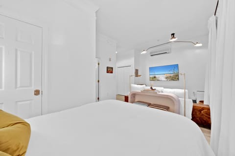 Village of South Walton Studio Ground Floor Easy Beach & Pool Access! House in Rosemary Beach