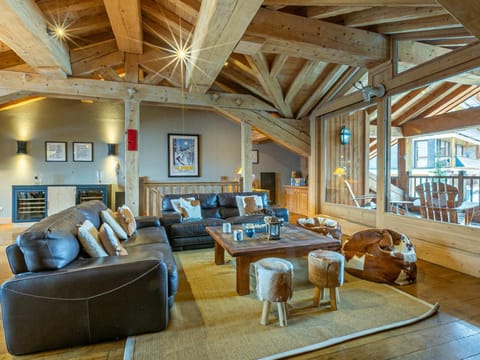 Chalet de Standing avec Cheminée et Sauna, Proche du Centre de Val-d'Isère - FR-1-694-14 Chalet in Val dIsere