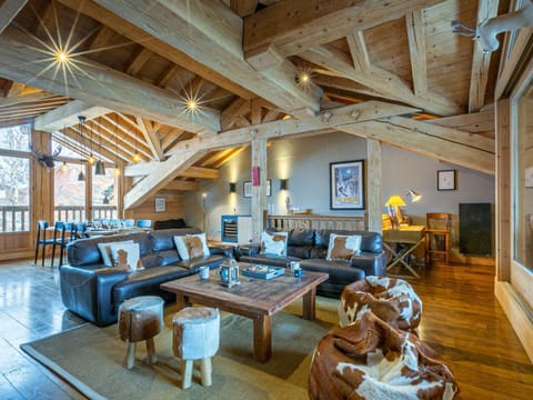 Chalet de Standing avec Cheminée et Sauna, Proche du Centre de Val-d'Isère - FR-1-694-14 Chalet in Val dIsere