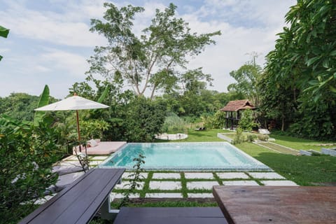 Spring, Day, Garden, Balcony/Terrace, Garden view, Pool view, River view, Swimming pool, Swimming pool, sunbed