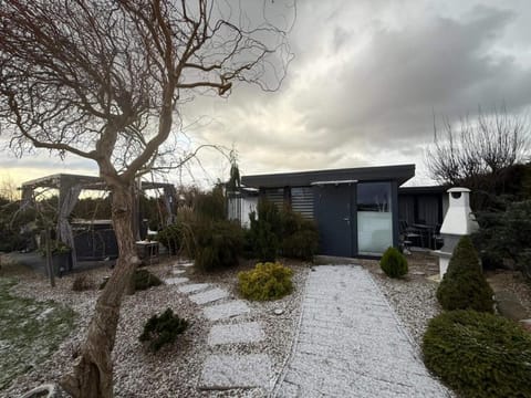 Tęczowy Domek - Balia z hydromasażem Apartment in West Pomeranian Voivodeship, Poland