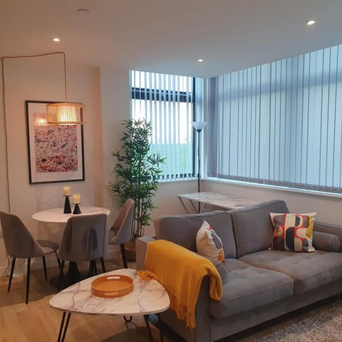 Lovely 1 Bed Apartment - Old Trafford Apartment in Stretford