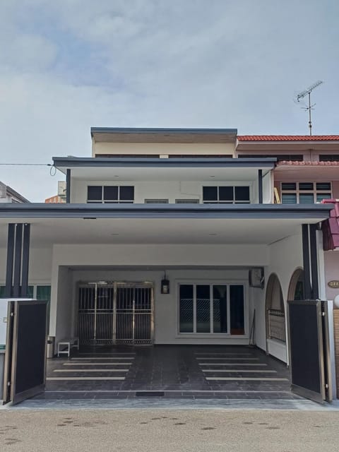 Property building, Balcony/Terrace