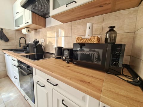 Coffee/tea facilities, Kitchen or kitchenette, minibar, pet friendly, stove, toaster