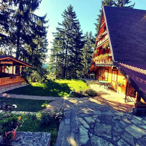 Holiday Home Tirol House in Federation of Bosnia and Herzegovina