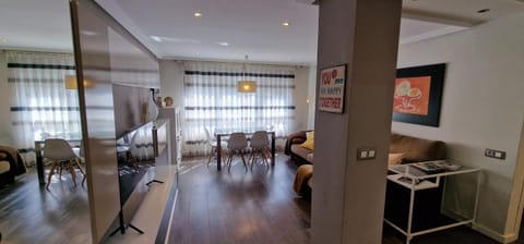 TV and multimedia, Living room, Dining area