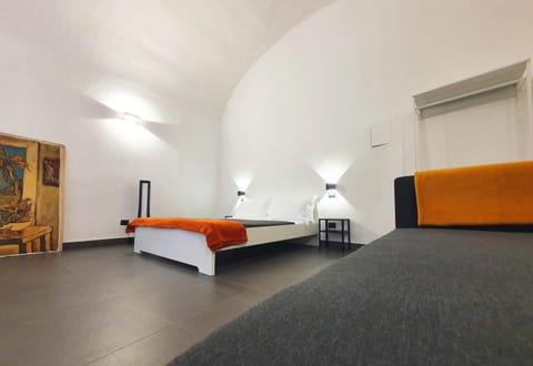 Bed, Living room, Bedroom