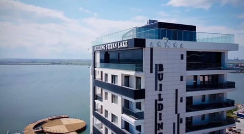 Lake view, Sea view, Parking