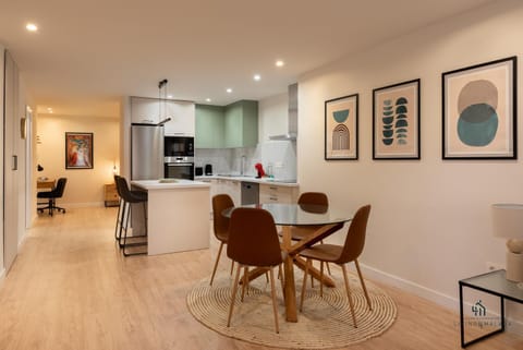 Kitchen or kitchenette, Living room, Dining area