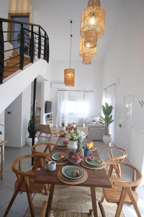 Salt & wave House in Magnesia Prefecture, Greece