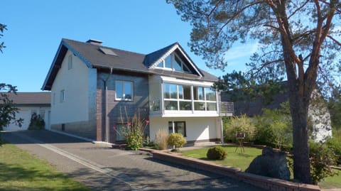 Property building, Day, Garden