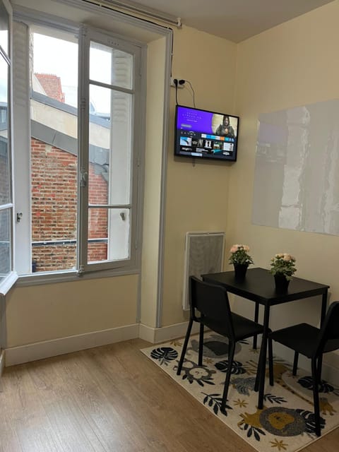 TV and multimedia, Seating area