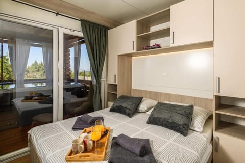 Cozy and Chic Little House with pool Ivinj - 5 House in Tisno