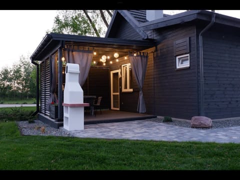 Domek pod wierzbami House in Pomeranian Voivodeship