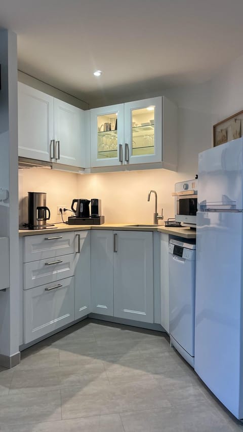 Kitchen or kitchenette, kitchen