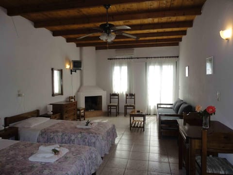 Chris Corner Apartment hotel in Euboea
