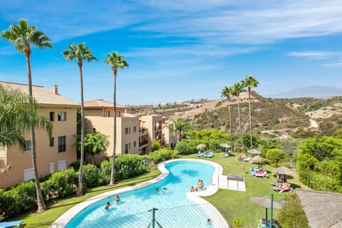 Property building, Nearby landmark, Spring, Neighbourhood, Natural landscape, Garden, Garden view, Pool view, Swimming pool, Parking, sunbed