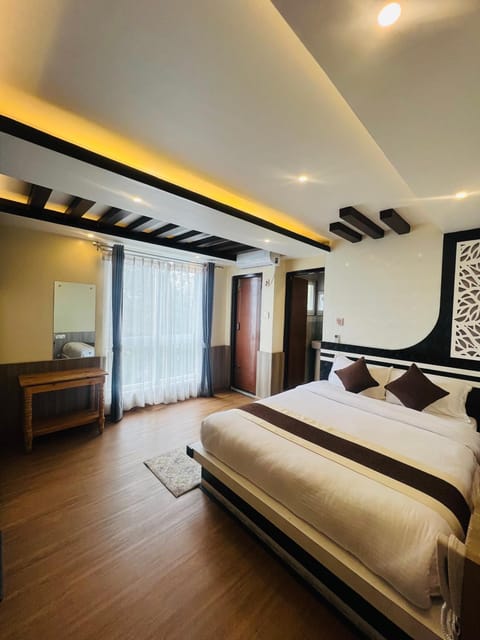 TV and multimedia, Photo of the whole room, air conditioner