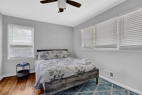 Cozy Home In Forest Park, GA House in Conley