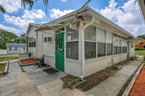 Property building, laundry