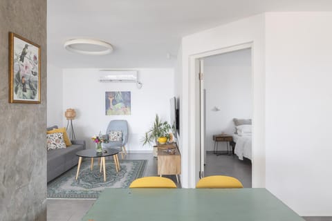 Living room, Bedroom