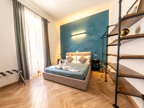 Bedroom, towels, towels, wardrobe