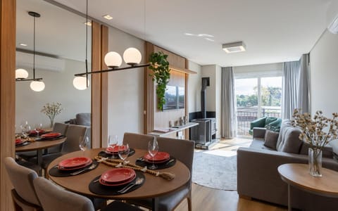 Living room, Dining area