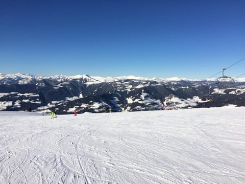 Winter, Skiing
