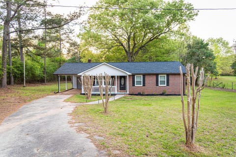 Bellfield Retreat House in Clarks Hill Lake