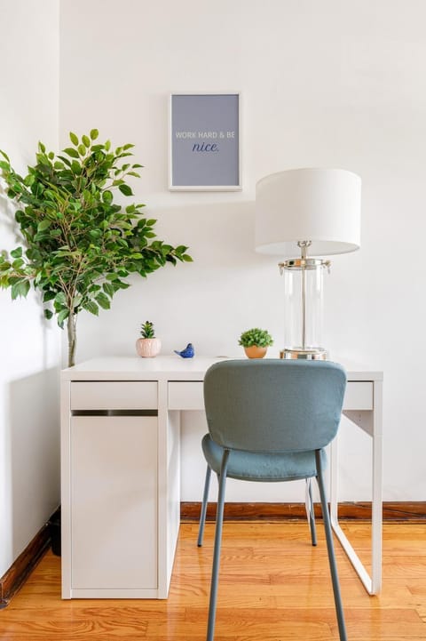 Cozy Getaway for Long-Term Stays Apartment in Westmont