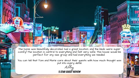 The Kirby House: King Bed, Hot Tub, Game Rooms, Gym House in Germantown