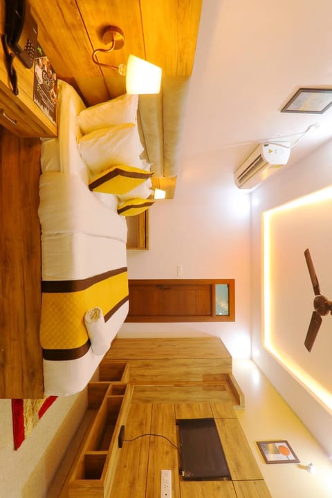 TV and multimedia, Bedroom, air conditioner