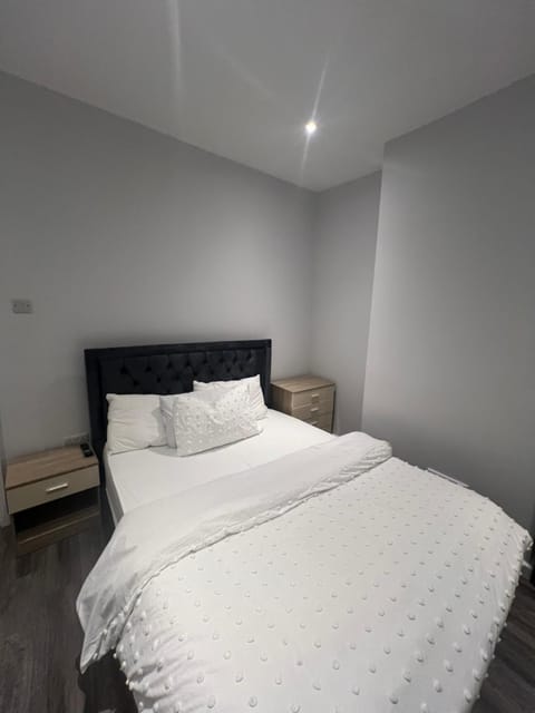 Spencer bridge Rooms by AFL Apartment in Northampton