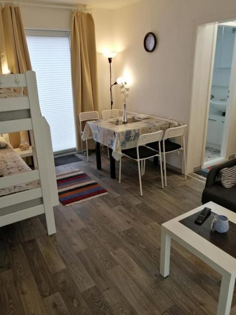 Bed, Living room, Photo of the whole room, Seating area, Dining area, Bedroom