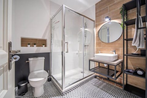 Mâcon Cozy / Appartement central 100m² / 8 pers Apartment in Bourgogne-Franche-Comté