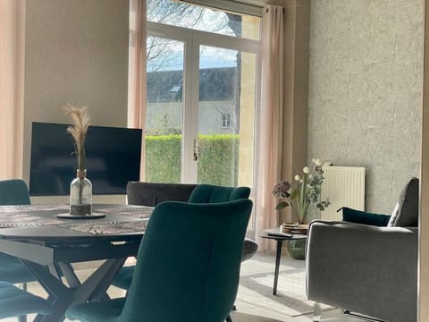 Le Cloître by Melrose Apartment in Bayeux