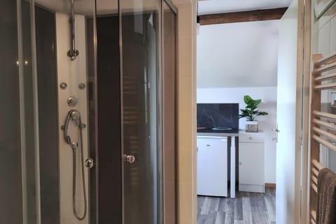 Studio équipé au sein d'une fermette Apartment in Normandy