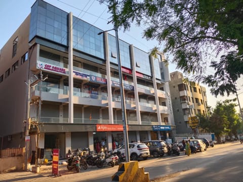 Property building, Day, City view, Street view, Location, Parking