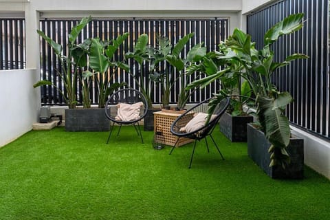 Garden, Balcony/Terrace