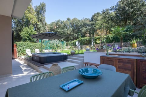 Patio, Garden, Seating area