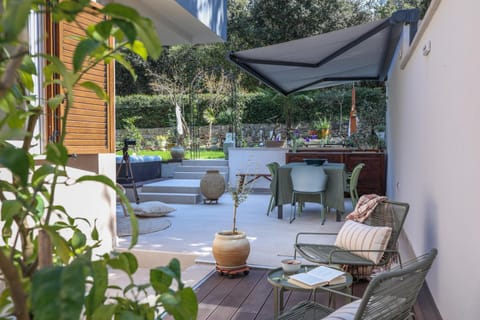 Patio, Garden, Seating area