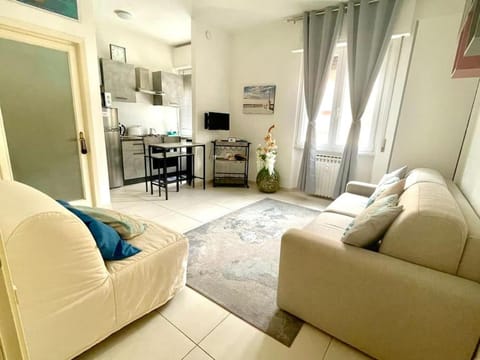 La Venezia’s Studio Flat Apartment in Livorno