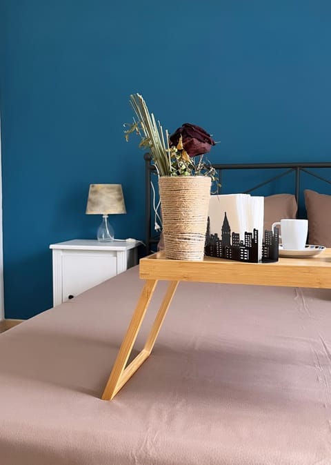 Bed, Bedroom, Breakfast